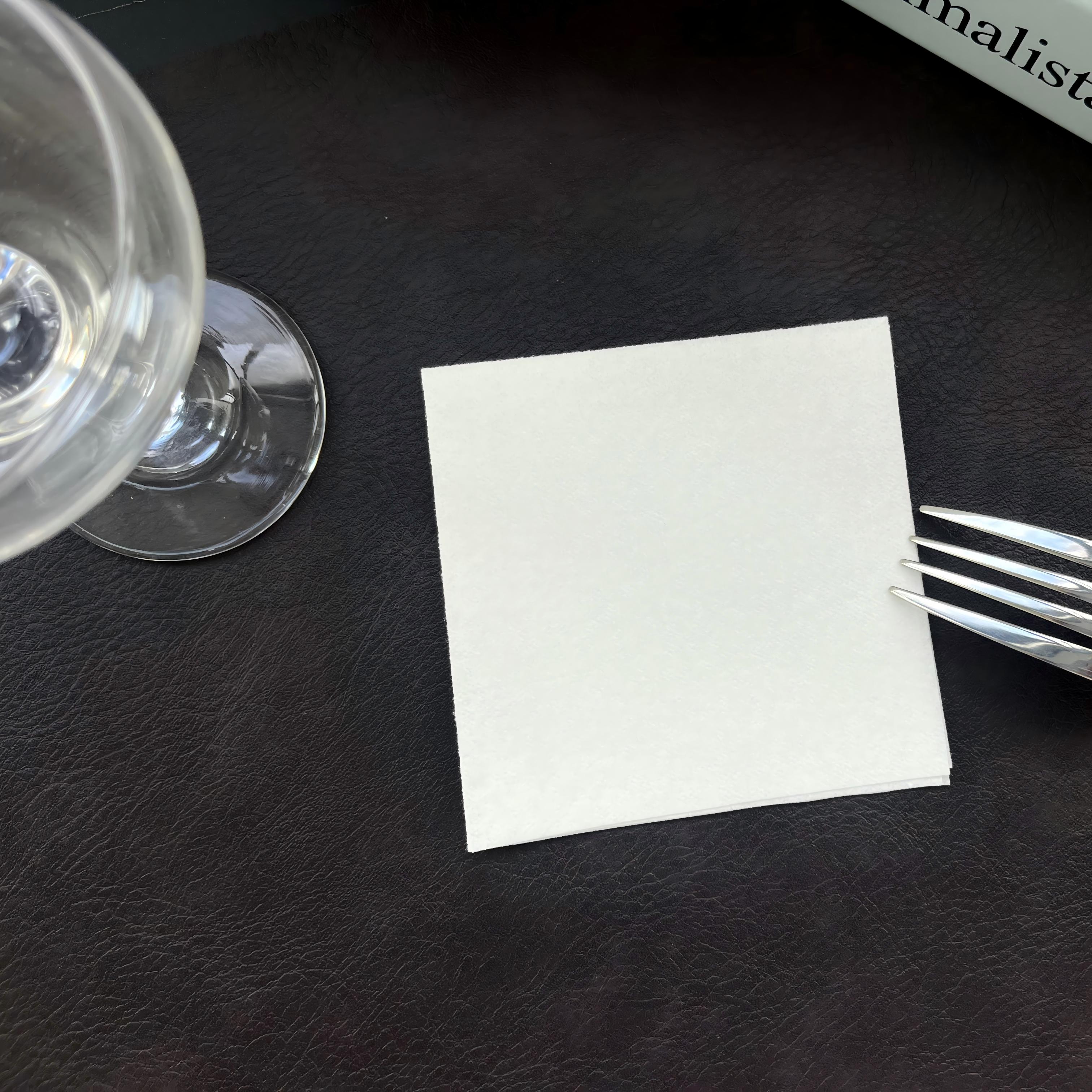 Napkin Plain Square Airlaid untuk Koktel 20*20 Napkin Plain Square Airlaid untuk Koktel 20*20